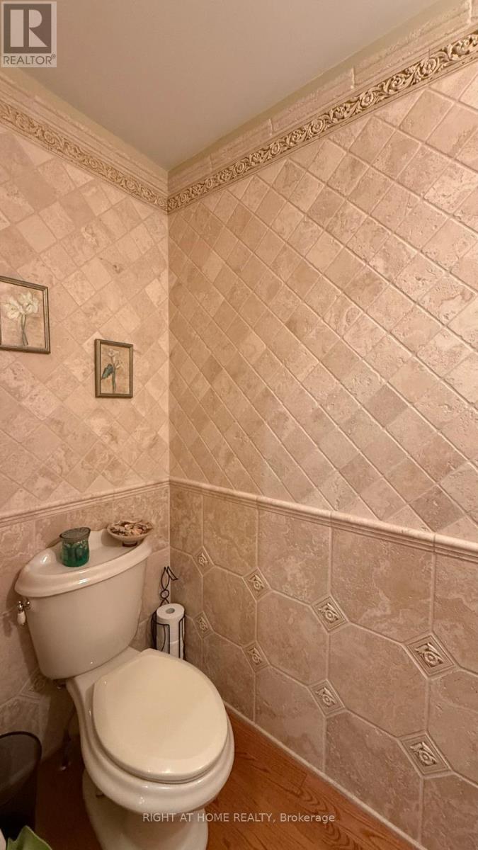 96 Bradgate Drive, Markham (Thornlea), Ontario  L3T 7M3 - Photo 11 - N13859506