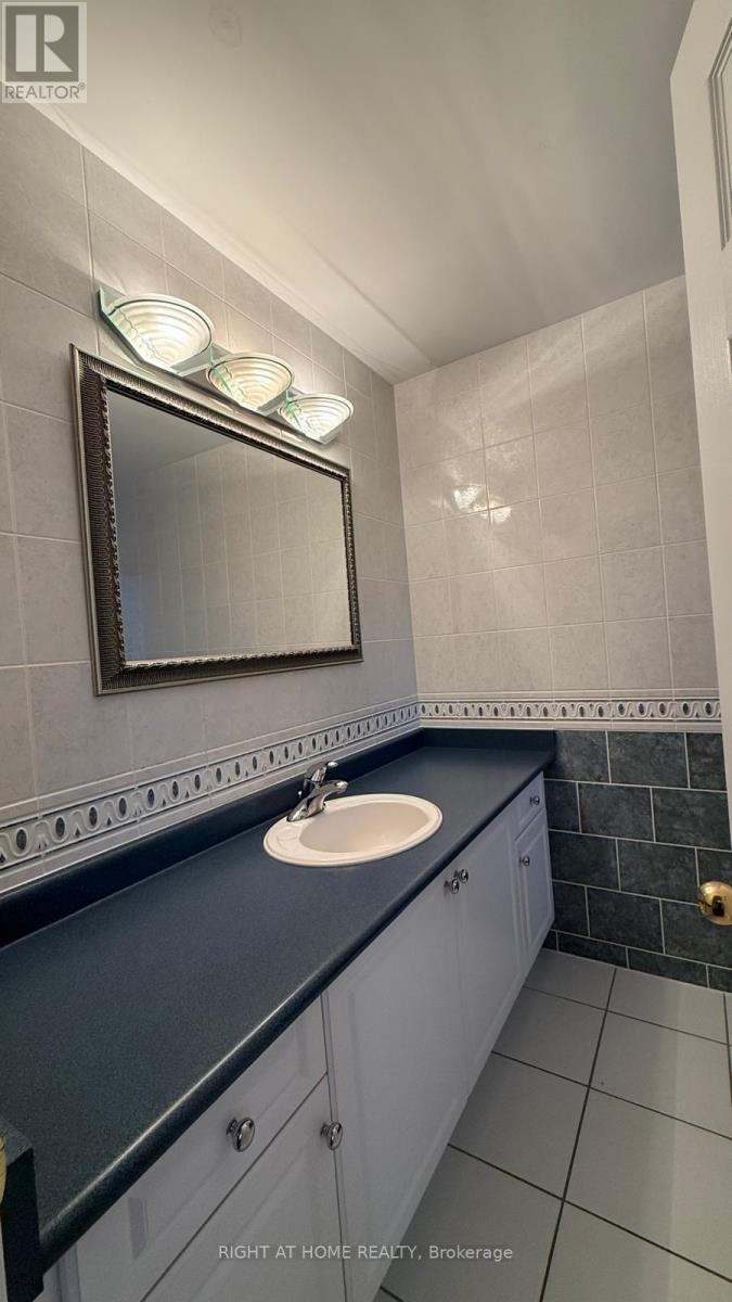 96 Bradgate Drive, Markham (Thornlea), Ontario  L3T 7M3 - Photo 14 - N13859506