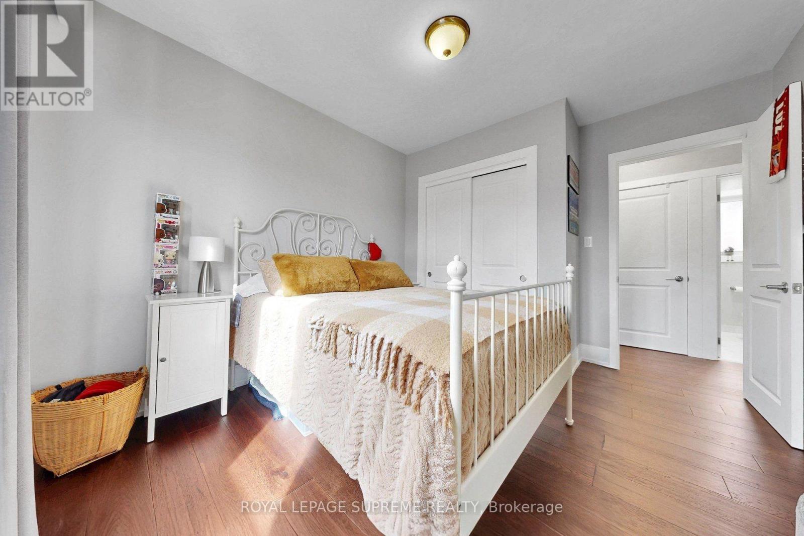 465 Maple Leaf Drive, Toronto, Ontario  M6L 1R1 - Photo 21 - W13859546