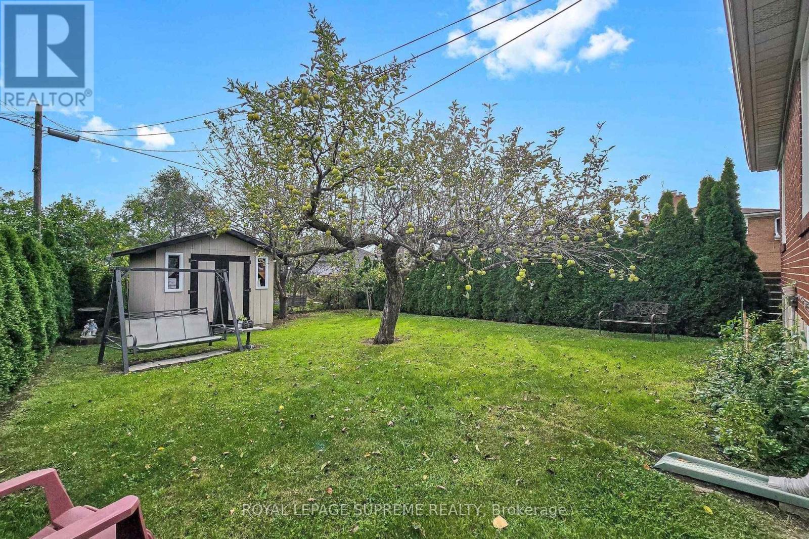465 Maple Leaf Drive, Toronto, Ontario  M6L 1R1 - Photo 48 - W13859546