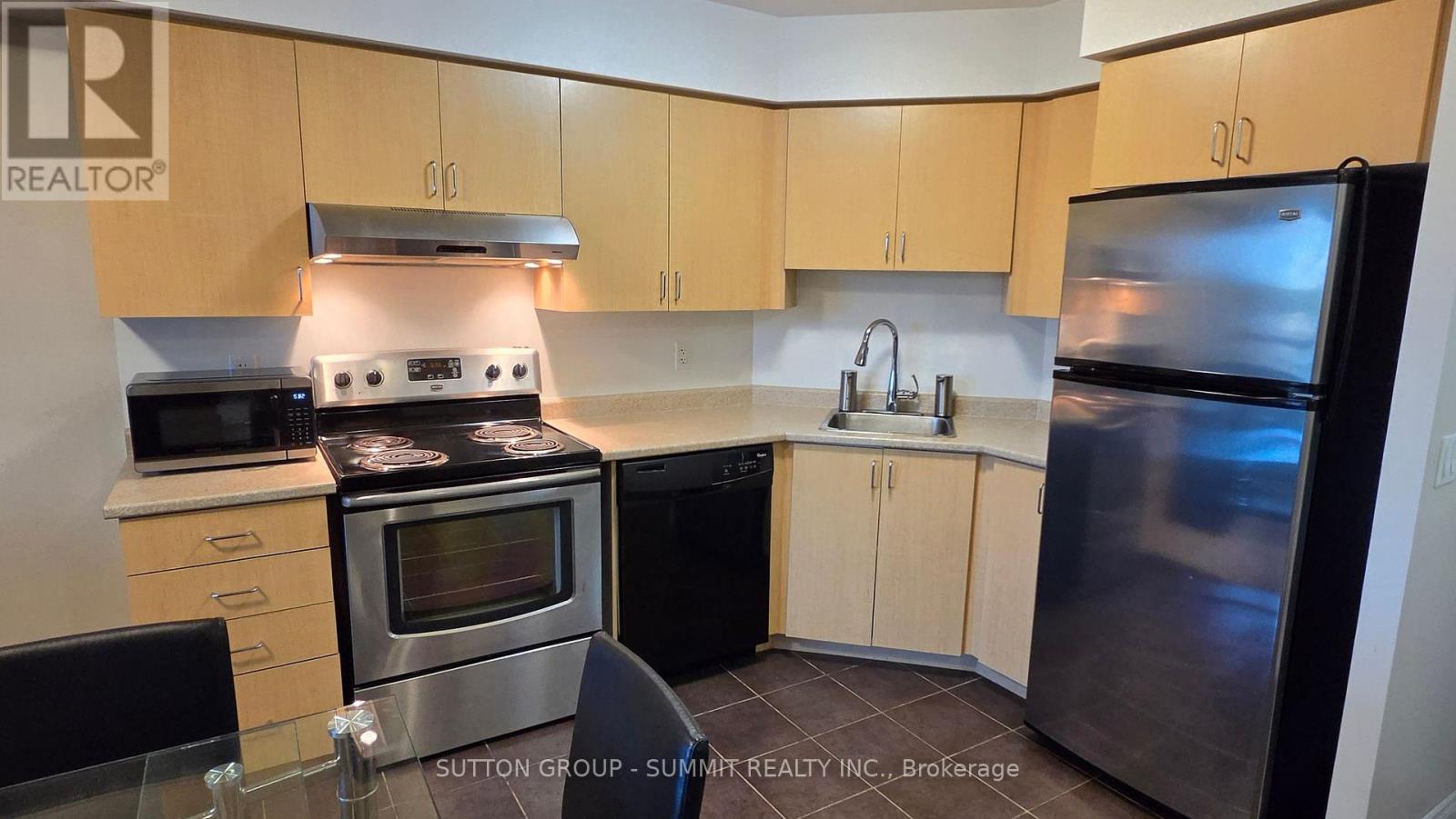 409 - 35 Saranac Boulevard, Toronto, Ontario  M6A 2G4 - Photo 4 - C13859552