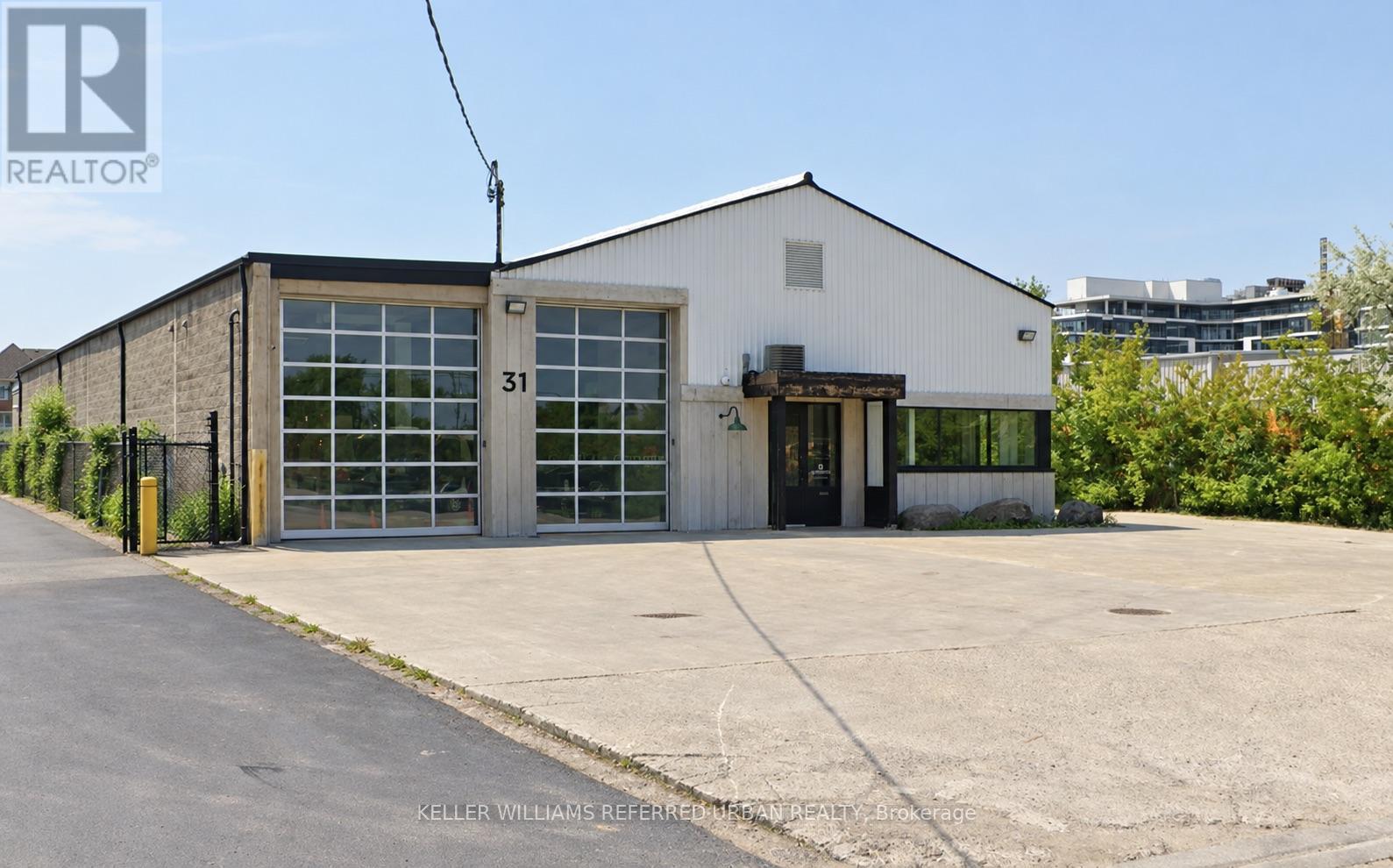 31 UPTON ROAD, Toronto, Ontario