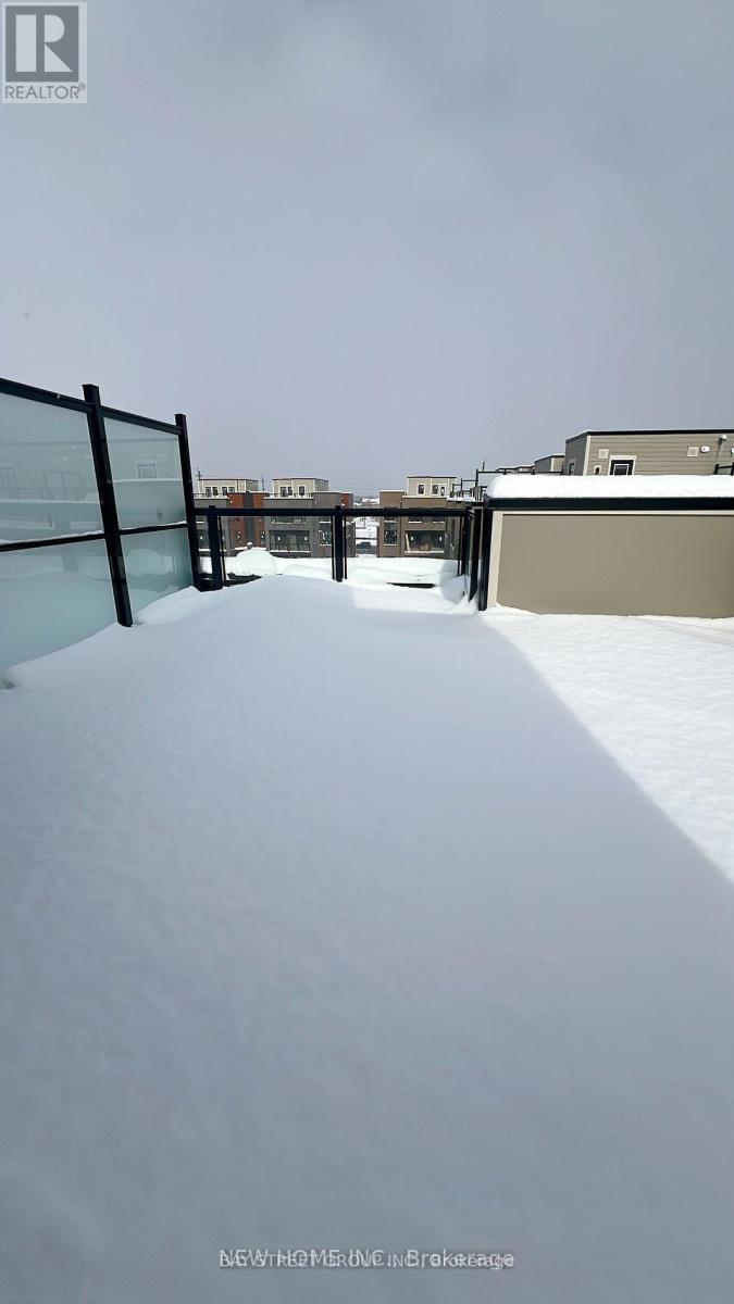 Unit 20-24 Lytham Green Circle, Newmarket, Ontario  L3Y 0H5 - Photo 12 - N13859556
