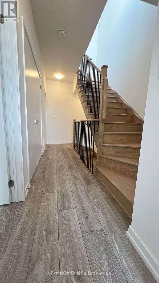Unit 20-24 Lytham Green Circle, Newmarket, Ontario  L3Y 0H5 - Photo 16 - N13859556