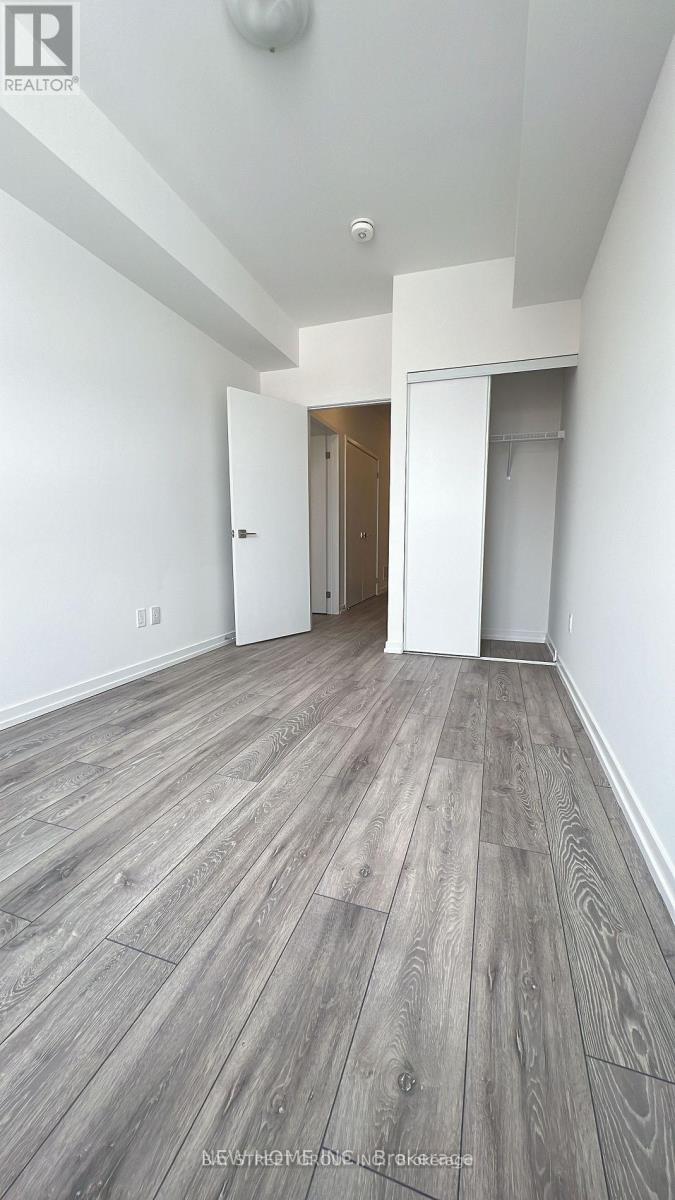 Unit 20-24 Lytham Green Circle, Newmarket, Ontario  L3Y 0H5 - Photo 4 - N13859556