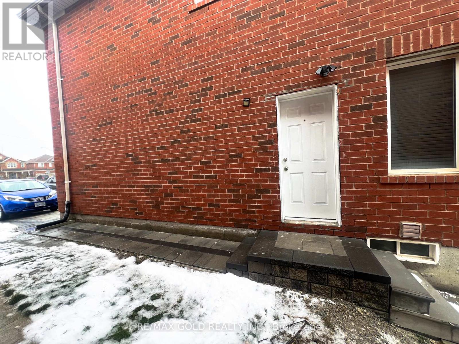 Basemnt - 12 Lillian Crescent, Brampton, Ontario  L6R 3P9 - Photo 2 - W13859550