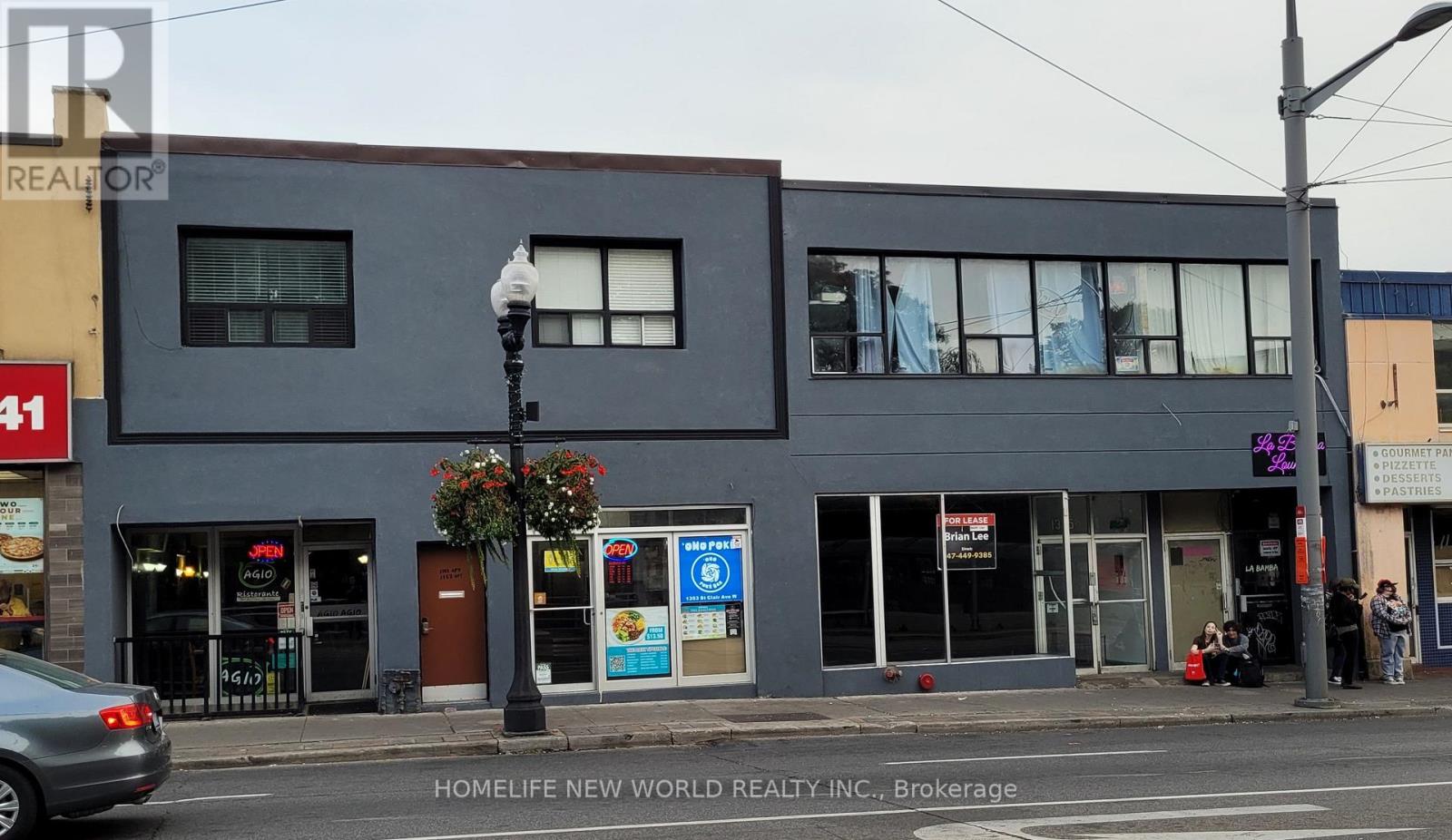 2ND FL - 1353 ST CLAIR AVENUE W, Toronto, Ontario