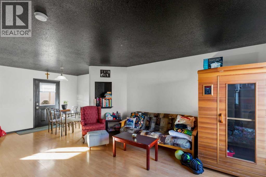 120, 10150 121 Avenue Grande Prairie Alberta Canada T8V8H2 3
