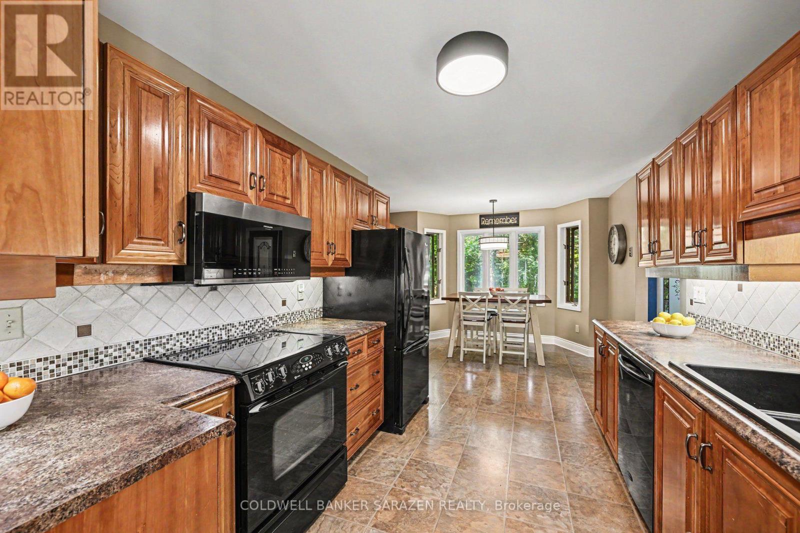 77 Lorlei Drive, Mcnab/braeside, Ontario  K0A 3L0 - Photo 12 - X13859580