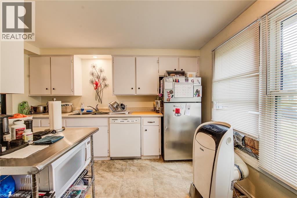 428b Dunvegan Drive, Waterloo, Ontario  N2K 2C7 - Photo 7 - 40867541