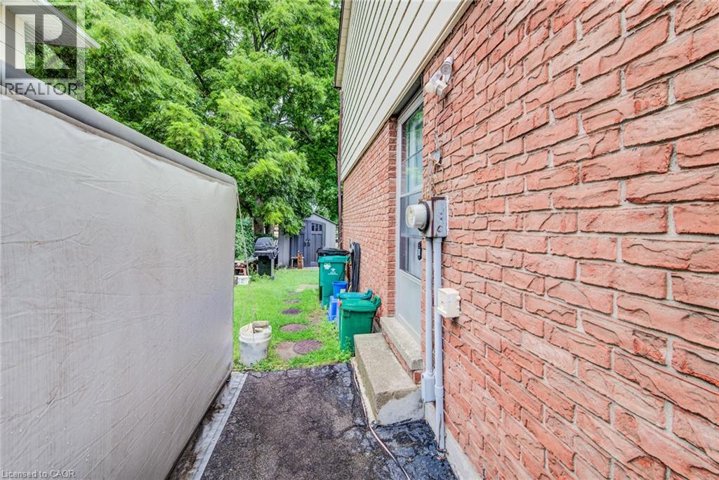 428b Dunvegan Drive, Waterloo, Ontario  N2K 2C7 - Photo 14 - 40867541