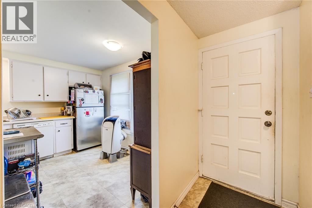 428b Dunvegan Drive, Waterloo, Ontario  N2K 2C7 - Photo 6 - 40867541