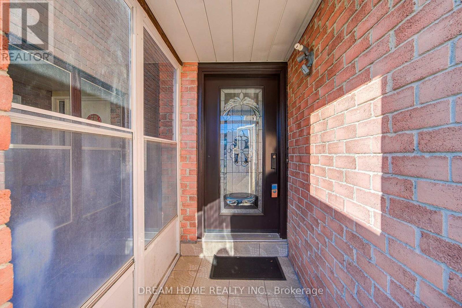 100 Douglas Haig Drive, Markham, Ontario  L3S 1Z4 - Photo 2 - N13859576