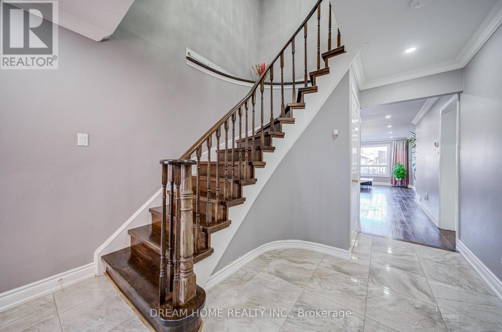 100 Douglas Haig Drive, Markham, Ontario  L3S 1Z4 - Photo 3 - N13859576