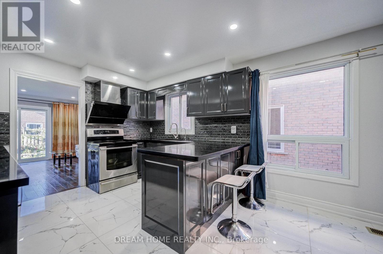 100 Douglas Haig Drive, Markham, Ontario  L3S 1Z4 - Photo 6 - N13859576