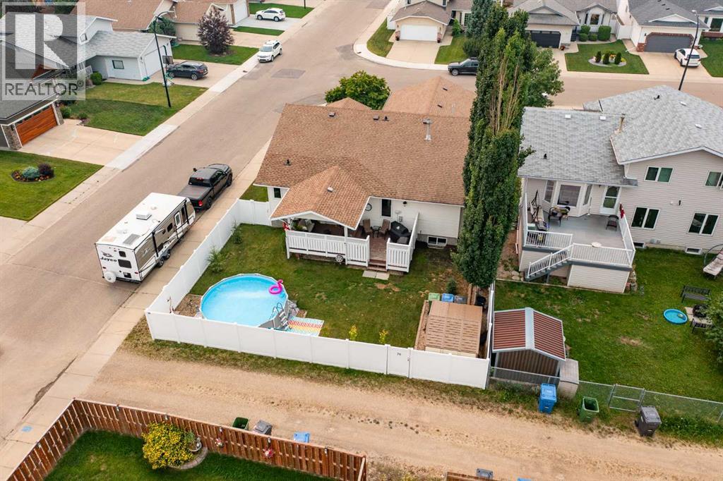 70 Densmore Crescent