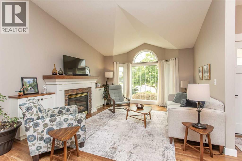 70 Densmore Crescent