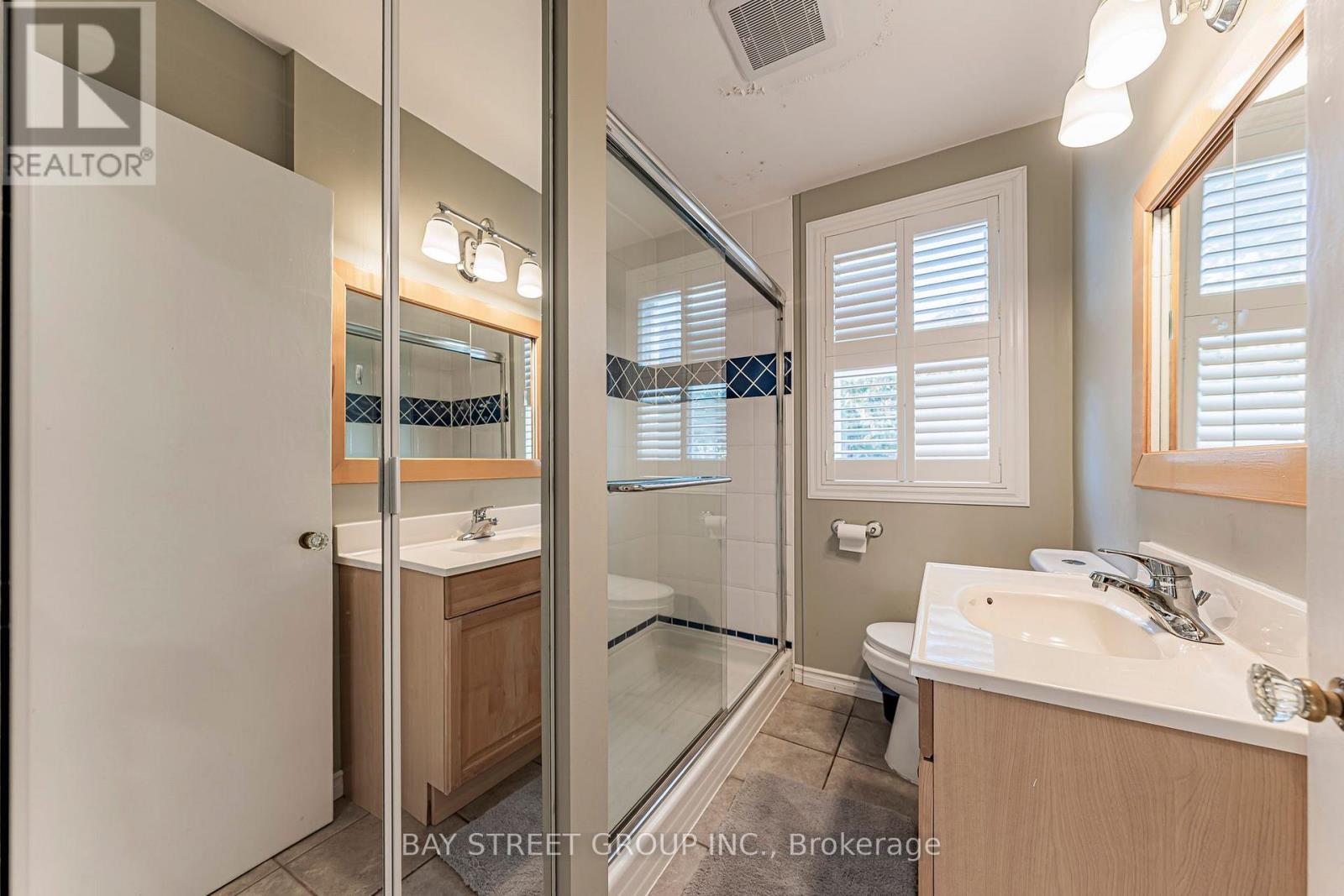 1111 Kent Avenue, Oakville, Ontario  L6H 1Z9 - Photo 15 - W13859588