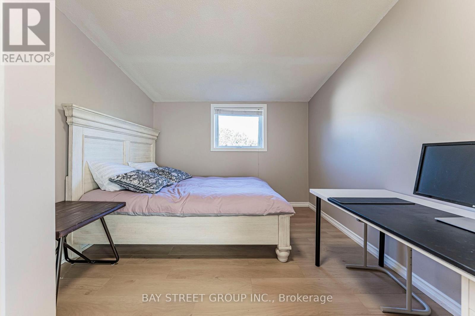 1111 Kent Avenue, Oakville, Ontario  L6H 1Z9 - Photo 25 - W13859588