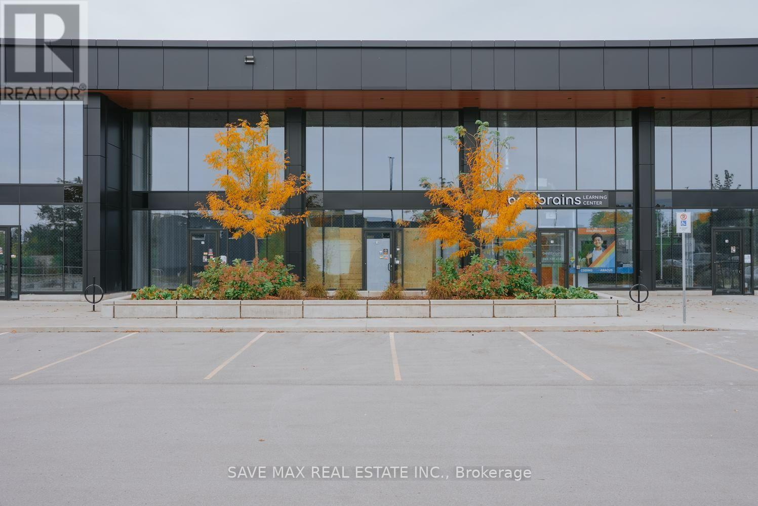 16 - 530 SPEERS ROAD, Oakville, Ontario