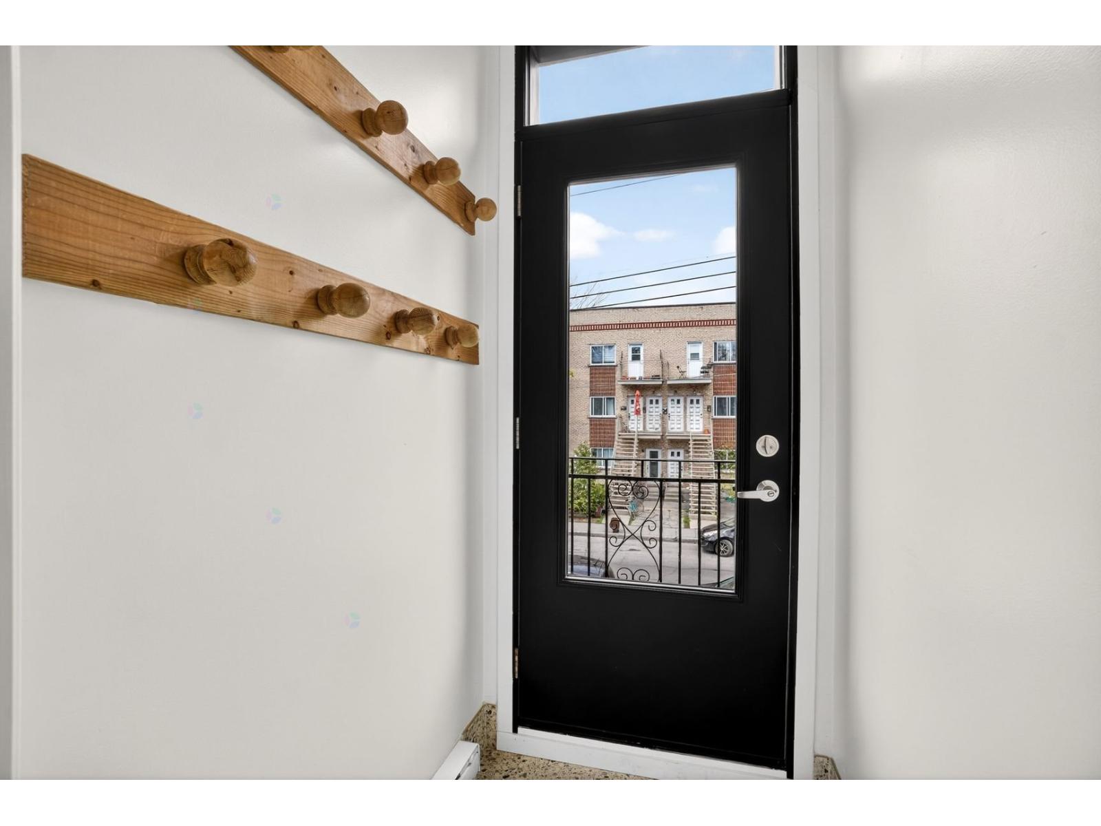 5982 Rue Waverly Montréal (Le Plateau-Mont-Royal) Quebec Canada H2T2Y3 4