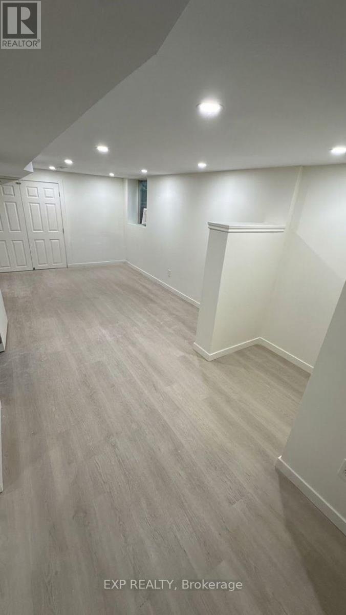 1336 Avenue T Avenue, Ottawa, Ontario K1G 0C6 - Photo 2 - X13859630