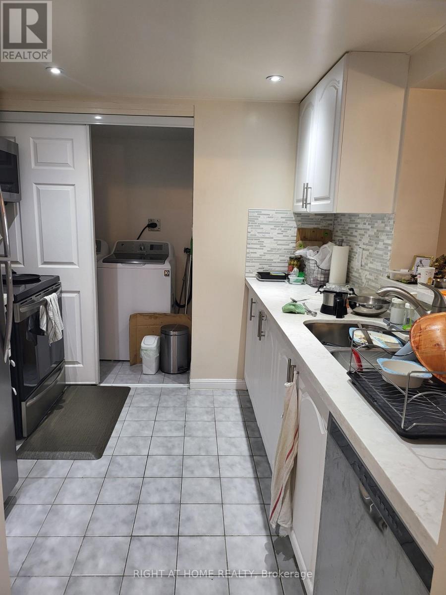 1502 - 88 Corporate Drive, Toronto (Woburn), Ontario  M1H 3G6 - Photo 4 - E13859620