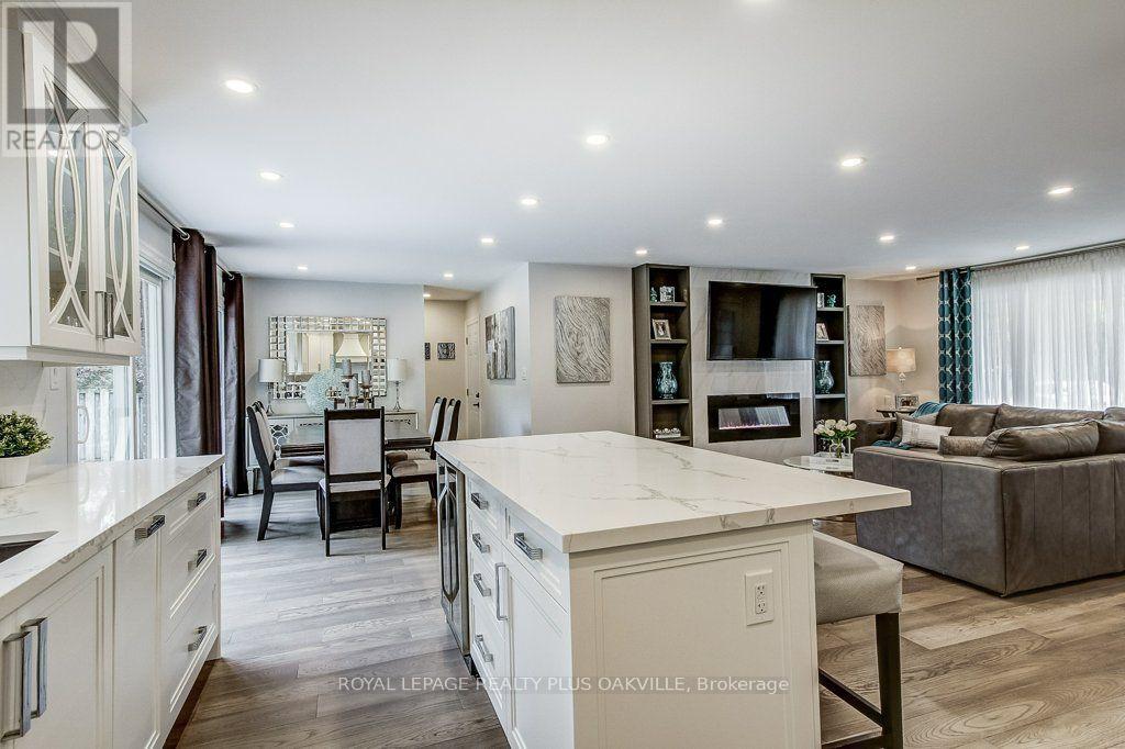 4364 Ayr Place, Burlington, Ontario  L7L 2A2 - Photo 12 - W13859614