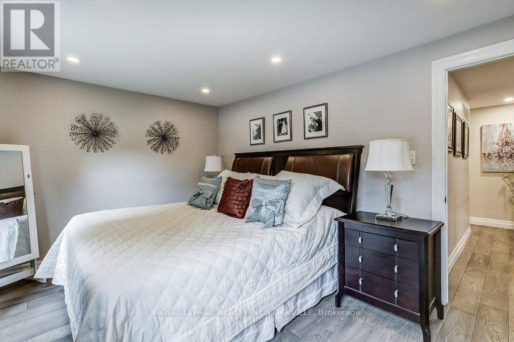 4364 Ayr Place, Burlington, Ontario  L7L 2A2 - Photo 20 - W13859614