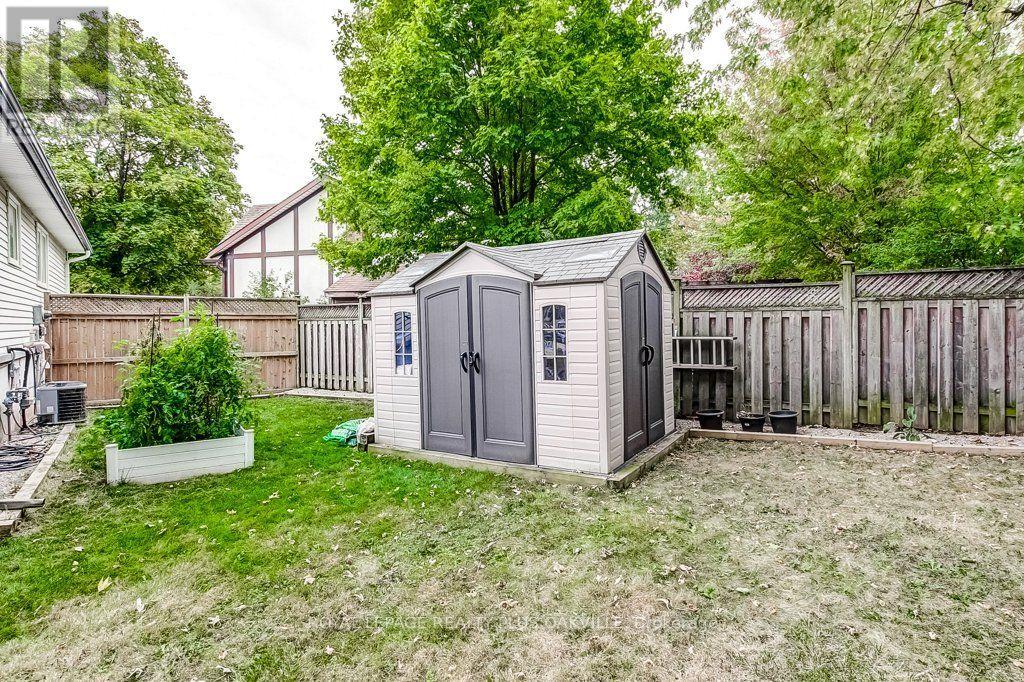 4364 Ayr Place, Burlington, Ontario  L7L 2A2 - Photo 37 - W13859614