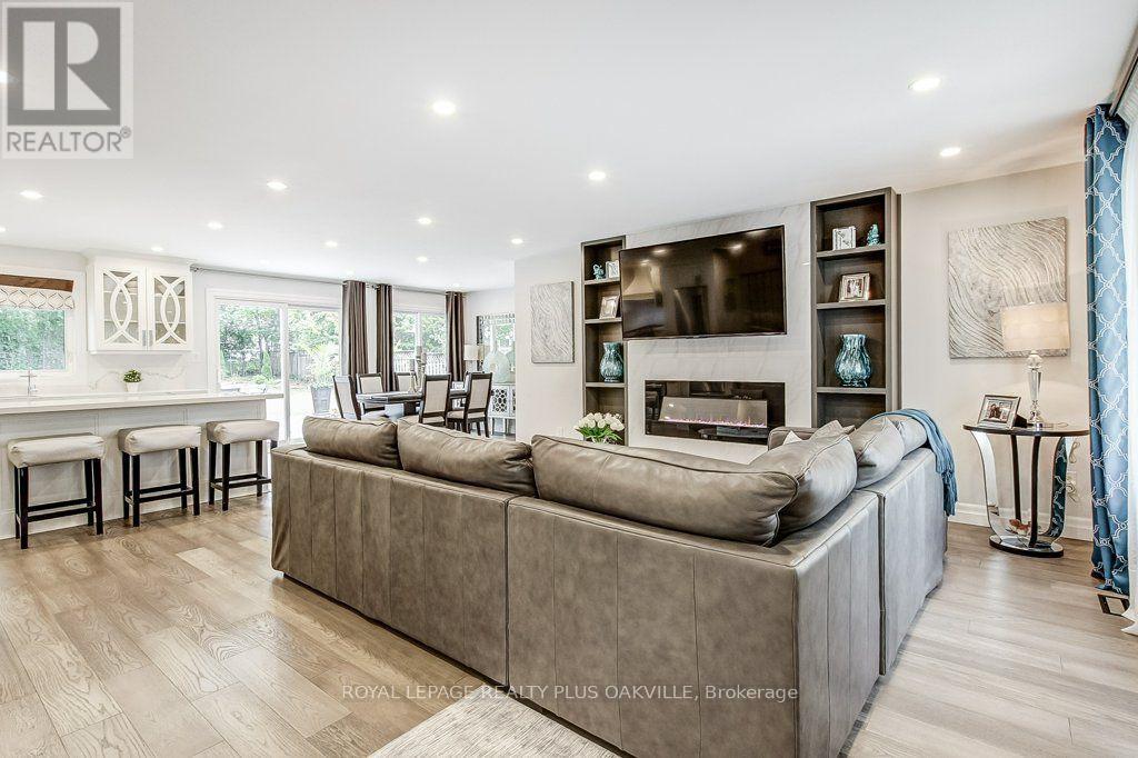 4364 Ayr Place, Burlington, Ontario  L7L 2A2 - Photo 5 - W13859614