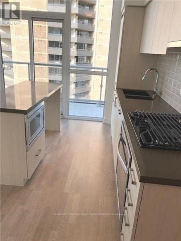 614 - 501 St Clair Avenue W, Toronto (Casa Loma), Ontario  M5P 0A2 - Photo 2 - C13859666