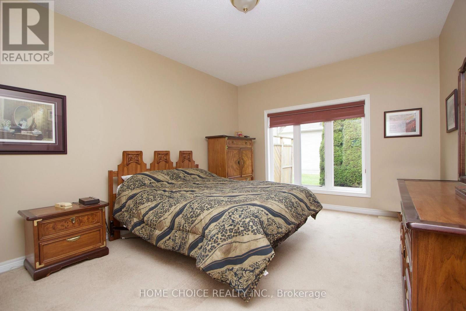 8 Hinkley Trail, Clarington, Ontario  L1B 1P4 - Photo 18 - E13859670