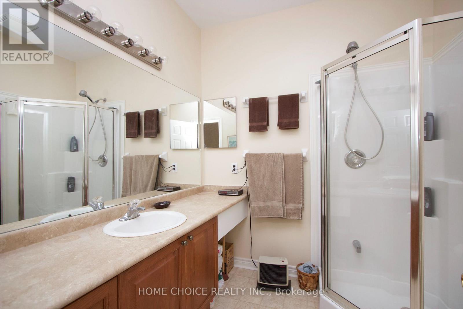 8 Hinkley Trail, Clarington, Ontario  L1B 1P4 - Photo 19 - E13859670