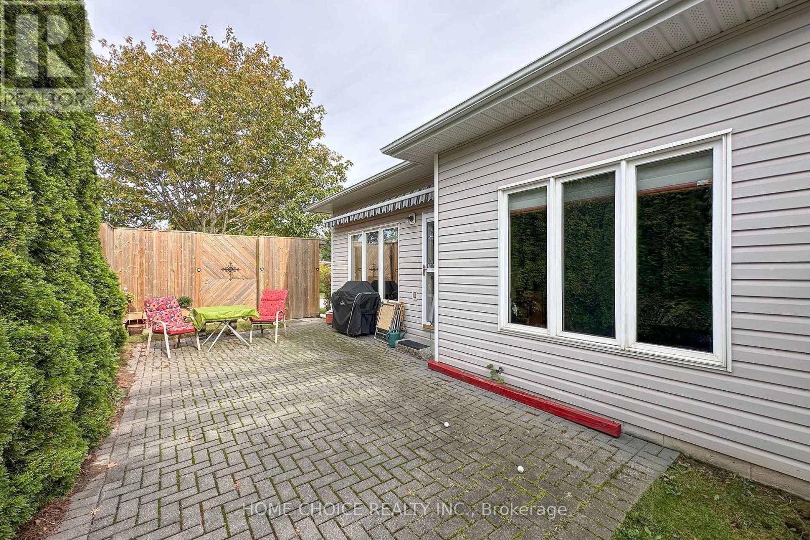 8 Hinkley Trail, Clarington, Ontario  L1B 1P4 - Photo 23 - E13859670