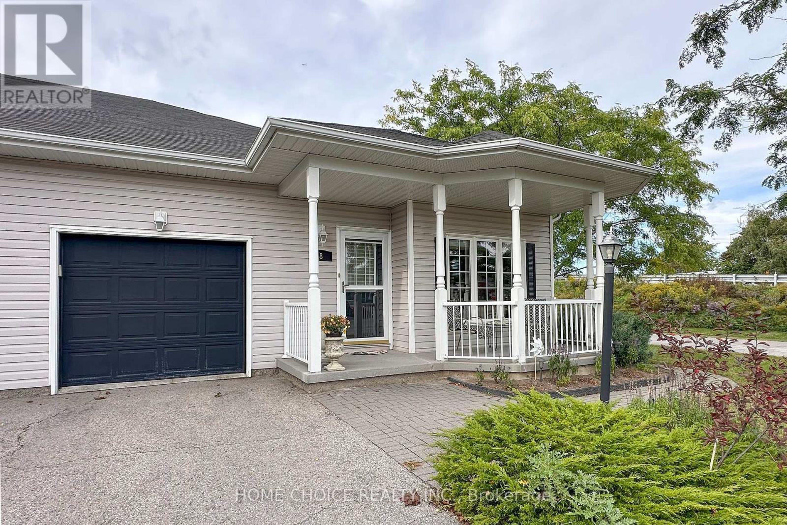 8 Hinkley Trail, Clarington, Ontario  L1B 1P4 - Photo 3 - E13859670