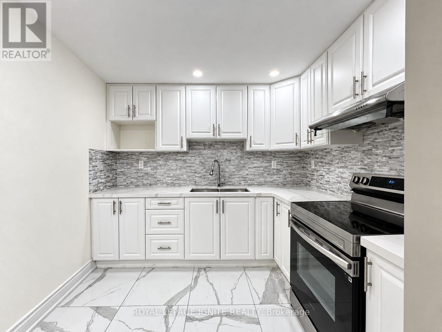 7 Aquilina Court, Ajax, Ontario  L1Z 0E5 - Photo 17 - E13859674