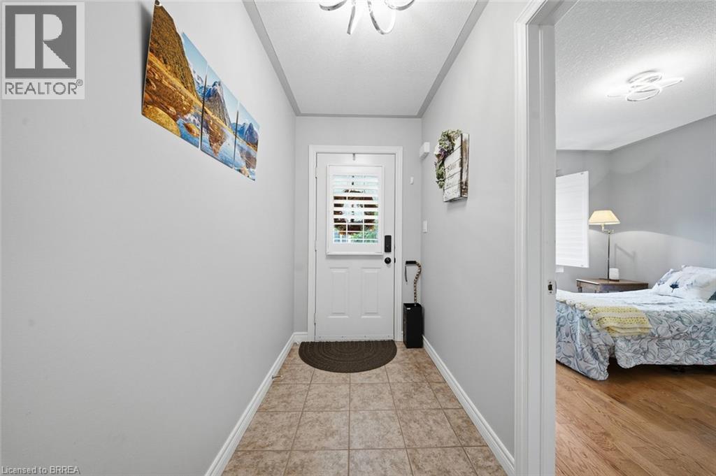 633 Park Road N Unit# 8, Brantford, Ontario  N3R 8B6 - Photo 4 - 40867496