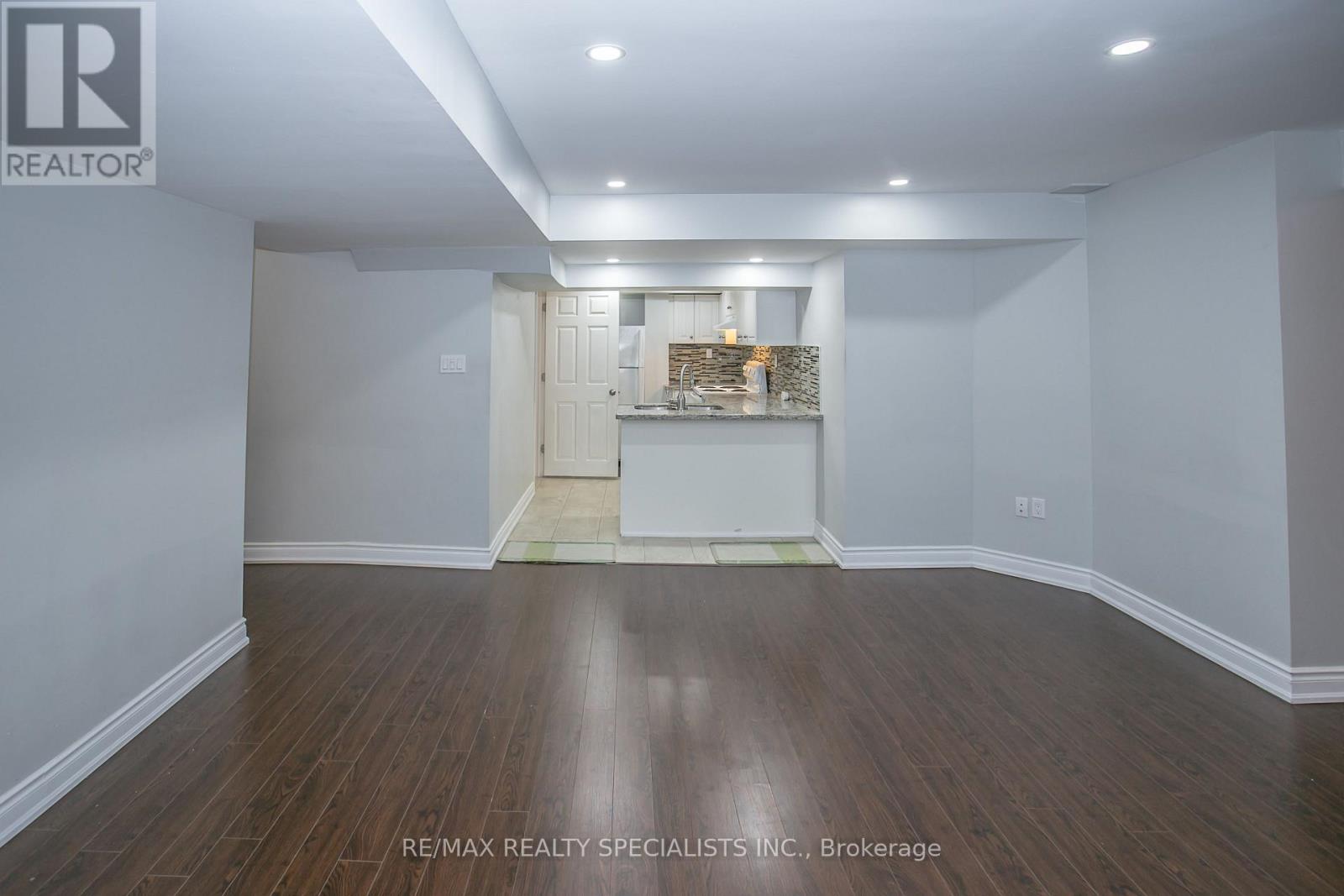 88 Robert Parkinson Drive, Brampton, Ontario  L7A 0G2 - Photo 9 - W13859668