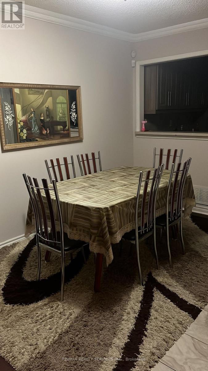 17 Piane Avenue, Brampton, Ontario  L6Y 4Y7 - Photo 10 - W13859676