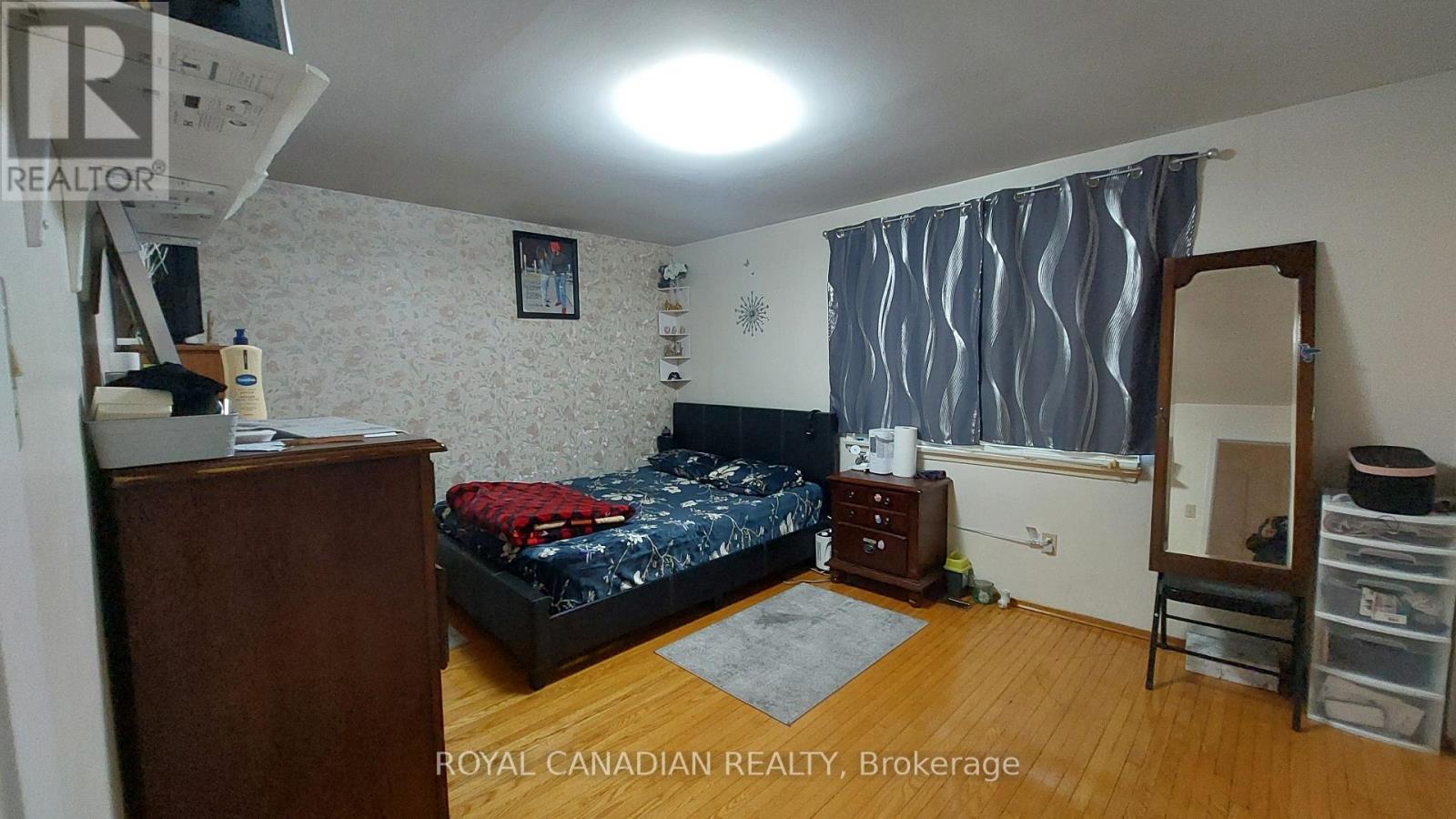 3677 Woodruff Crescent, Mississauga, Ontario  L4T 1T8 - Photo 10 - W13859684
