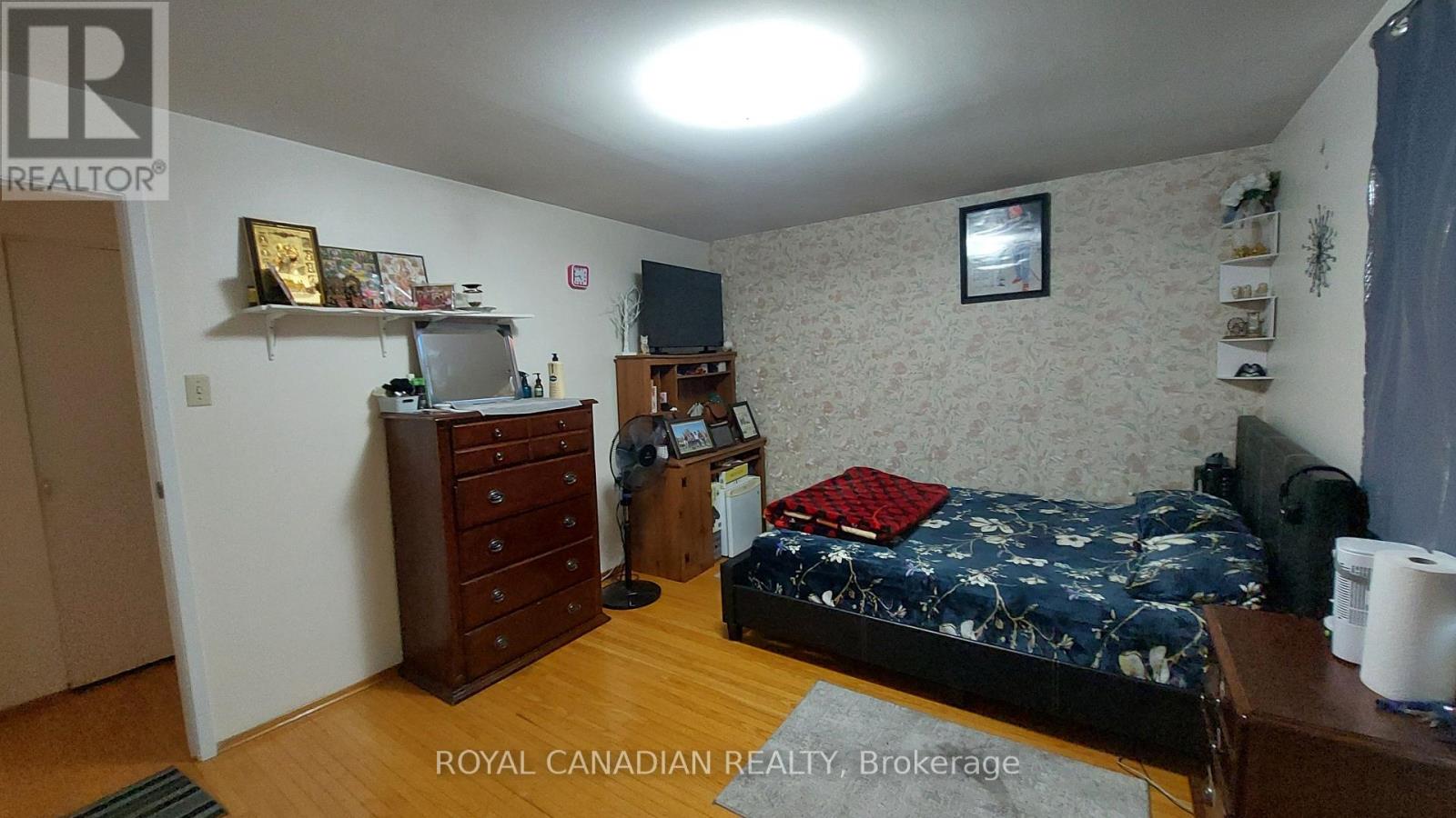 3677 Woodruff Crescent, Mississauga, Ontario  L4T 1T8 - Photo 11 - W13859684