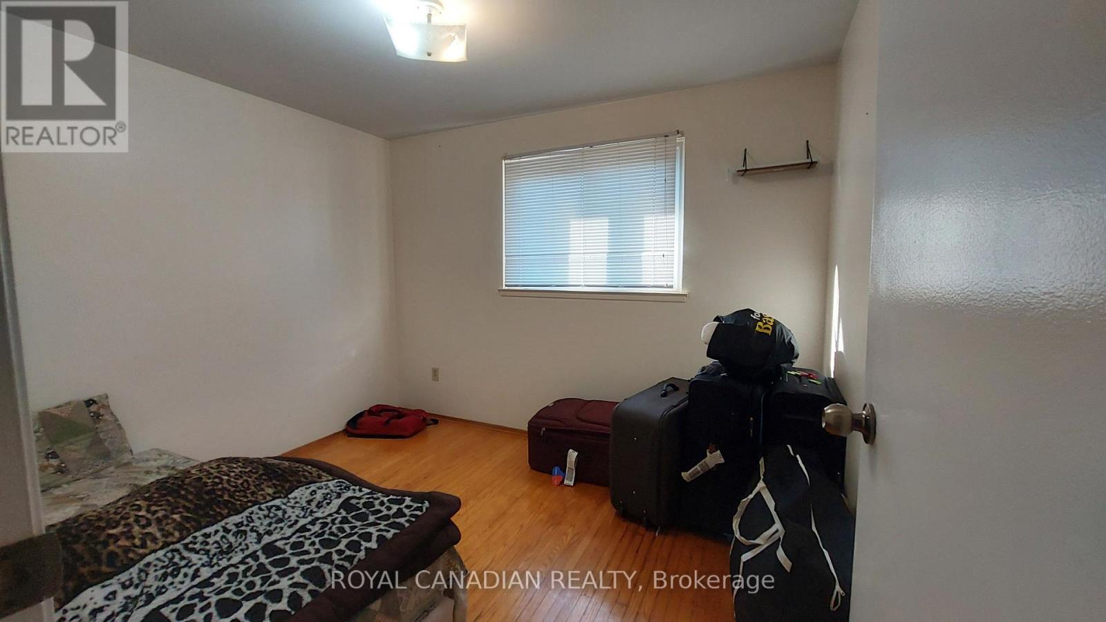 3677 Woodruff Crescent, Mississauga, Ontario  L4T 1T8 - Photo 13 - W13859684