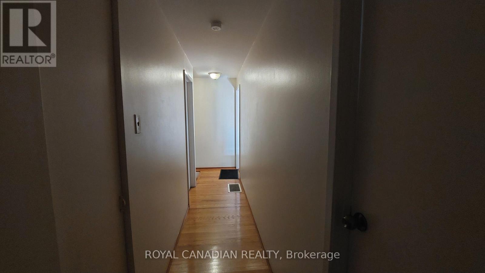 3677 Woodruff Crescent, Mississauga, Ontario  L4T 1T8 - Photo 14 - W13859684