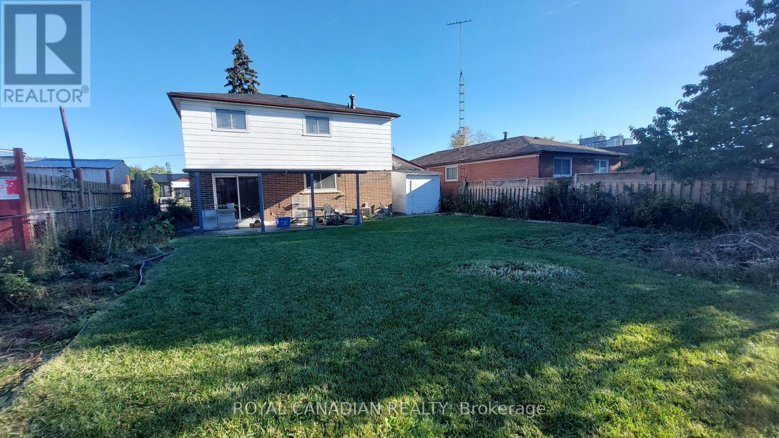 3677 Woodruff Crescent, Mississauga, Ontario  L4T 1T8 - Photo 18 - W13859684