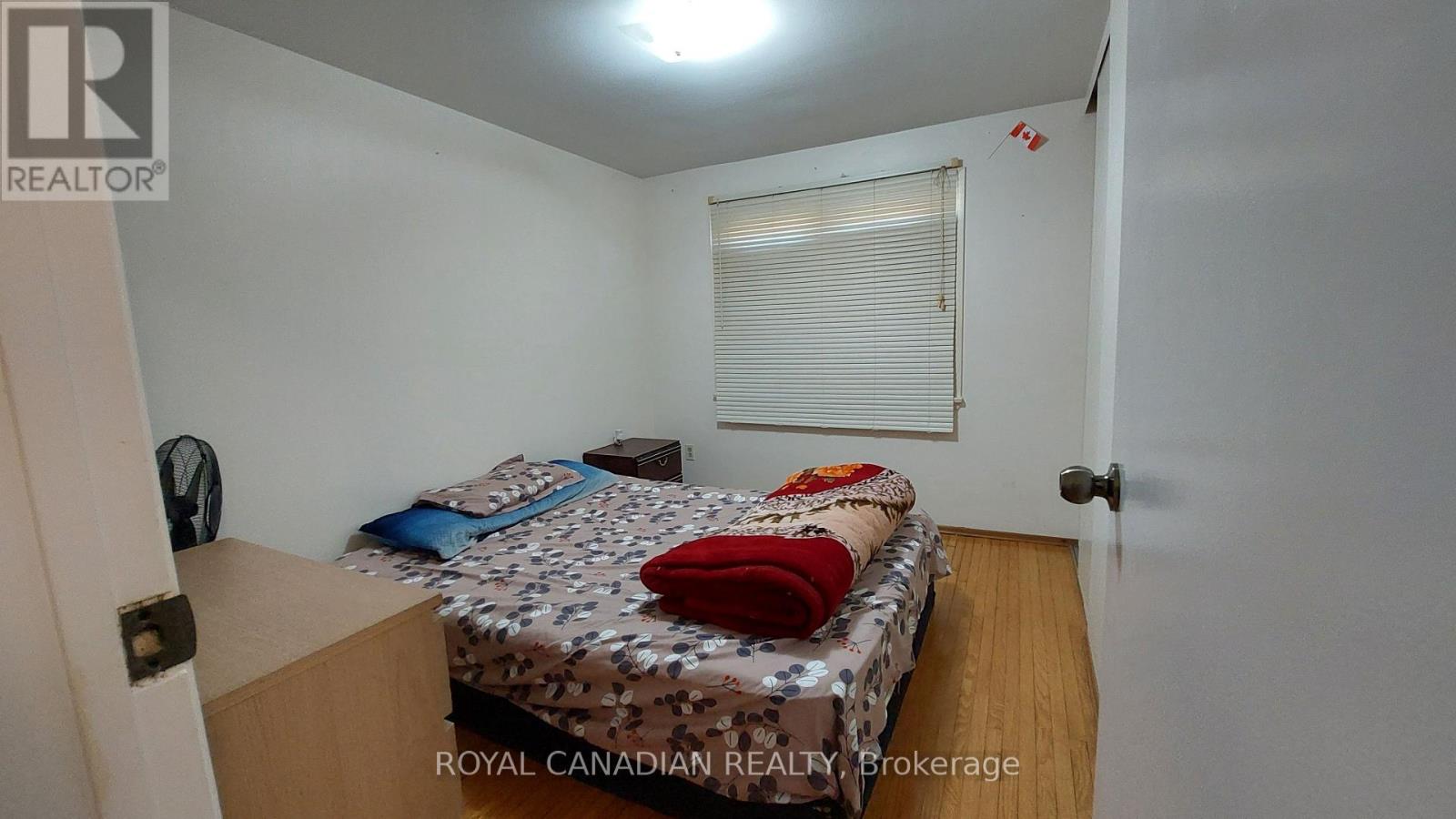 3677 Woodruff Crescent, Mississauga, Ontario  L4T 1T8 - Photo 8 - W13859684