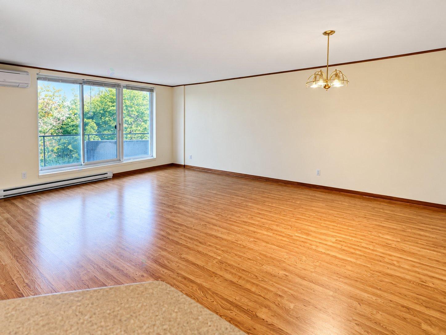 490 Boul. Galland|#404 Dorval Quebec Canada H9S5T3 2