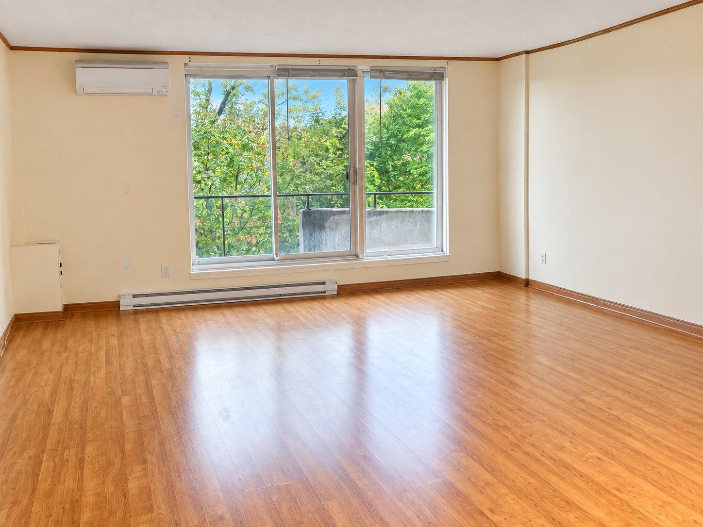490 Boul. Galland|#404 Dorval Quebec Canada H9S5T3 4