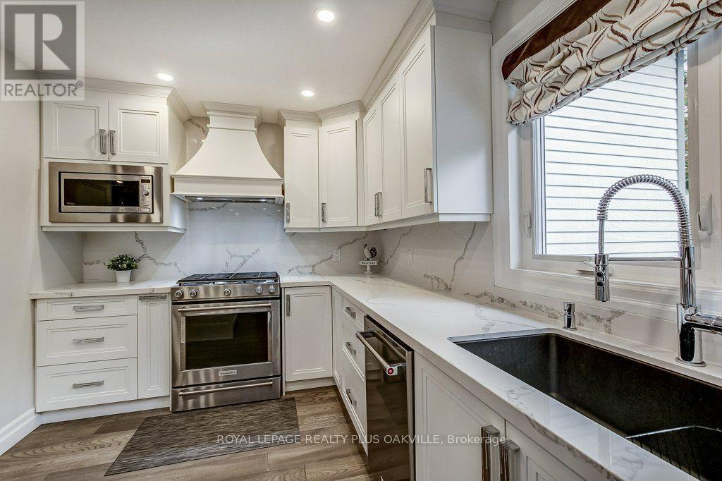 4364 Ayr Place, Burlington, Ontario  L7L 2A2 - Photo 14 - W13859614
