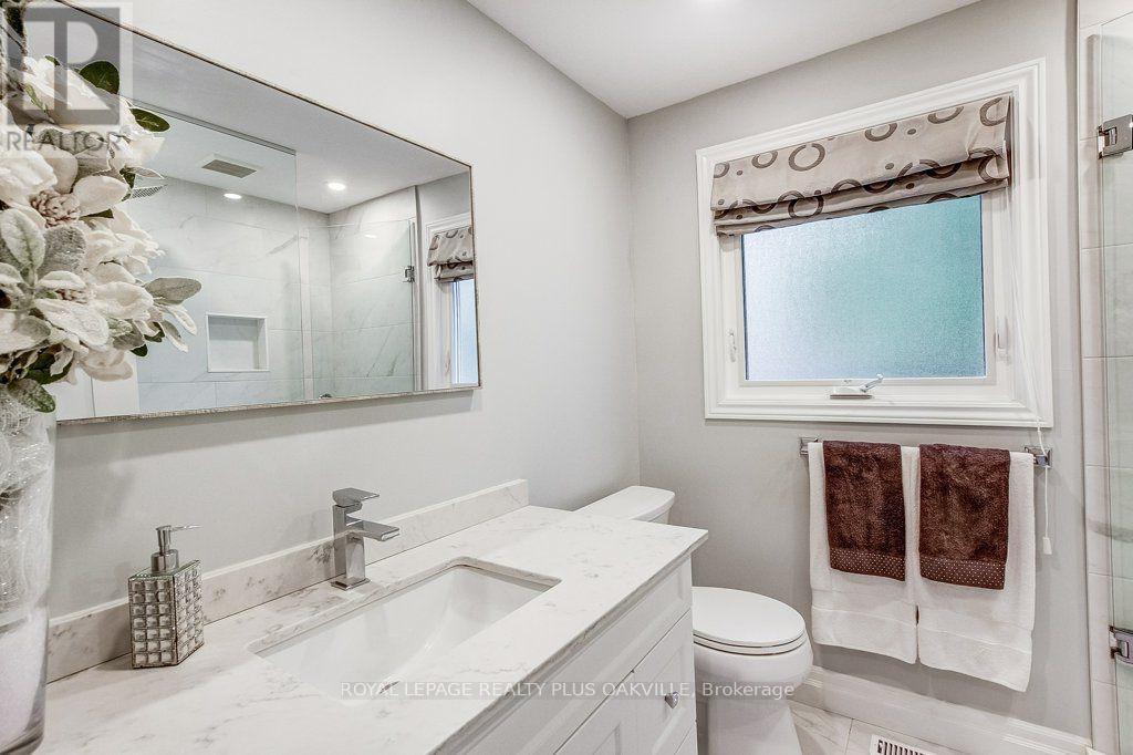 4364 Ayr Place, Burlington, Ontario  L7L 2A2 - Photo 23 - W13859614